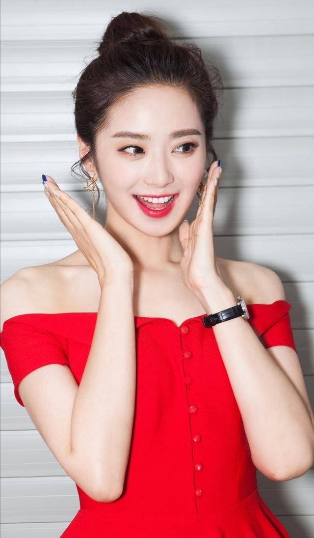 湘水画卷·油纸伞下的深情演绎